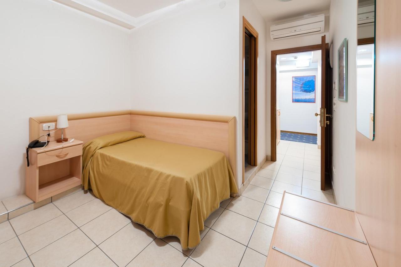 Hotel Garni Losanna Μπιμπιόνε Εξωτερικό φωτογραφία