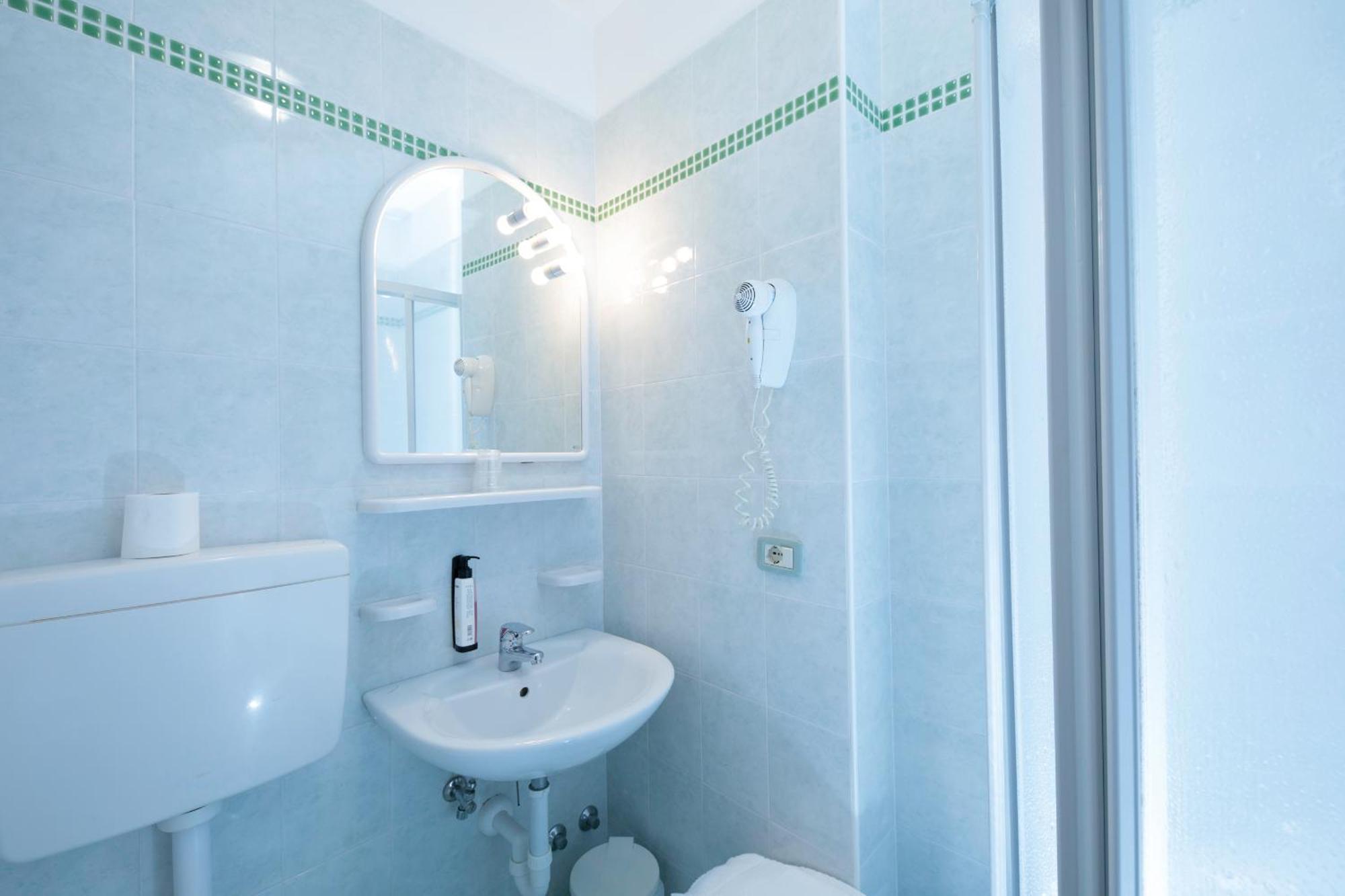 Hotel Garni Losanna Μπιμπιόνε Εξωτερικό φωτογραφία