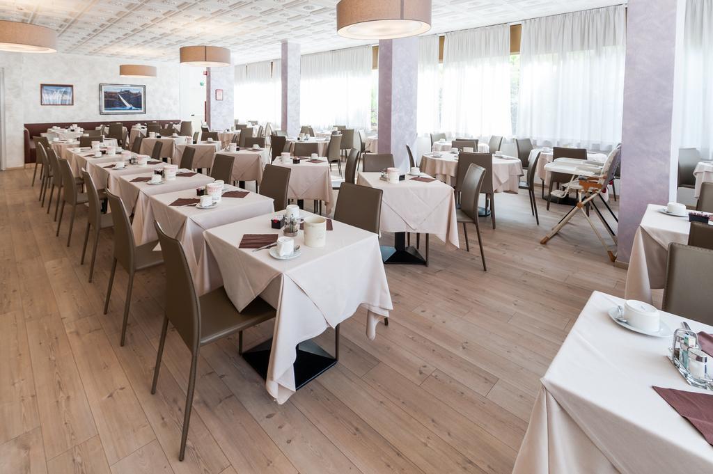 Hotel Garni Losanna Μπιμπιόνε Εξωτερικό φωτογραφία